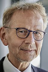 Portrait Prof. Dr. Matthias Beller