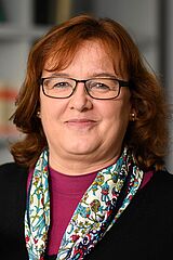 Portrait Prof. Dr. Kaja Harter-Uibopuu