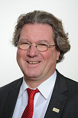 Portrait Prof. Dr. Stefan Oeter