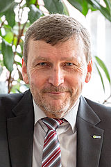 Portrait Prof. Dr. Thomas Dobner