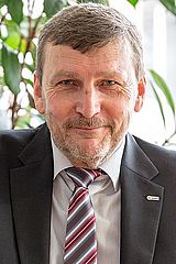 Portrait Prof. Dr. Thomas Dobner