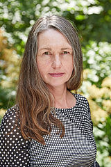 Portrait Prof. Dr. Christine Straehle