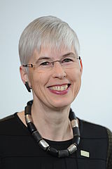 Portrait Prof. Dr. Anja Pistor-Hatam