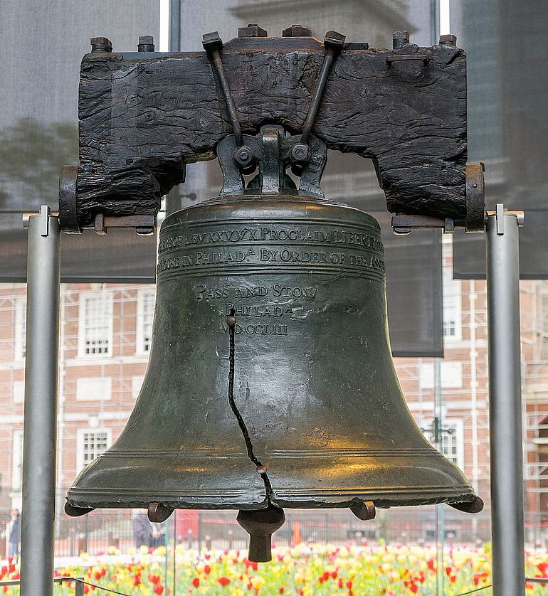 Freiheitsglocke mit Riss (Philadelphia, USA)