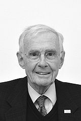 Portrait Prof. em. Dr. Kurt Pawlik