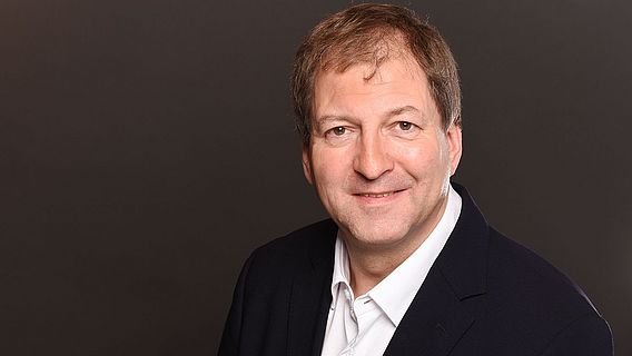 Portrait Prof. Dr.-Ing. habil. Detlef Schulz