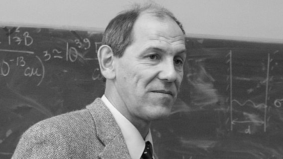 Portrait Prof. Dr. Valery Rubakov