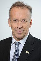 Portrait Prof. Dr. Ansgar W. Lohse