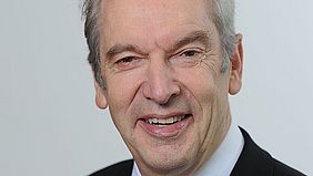 Portrait Prof. Dr.-Ing. habil. Prof. E. h. Edwin J. Kreuzer