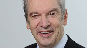 Portrait Prof. Dr.-Ing. habil. Prof. E. h. Edwin J. Kreuzer