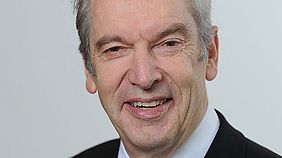 Portrait Prof. Dr.-Ing. habil. Prof. E. h. Edwin J. Kreuzer