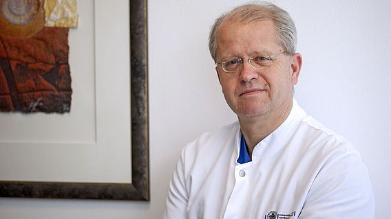 Portrait Prof. Dr. Gerhard Adam