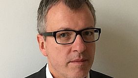 Portrait Prof. Dr. Frank Fehrenbach