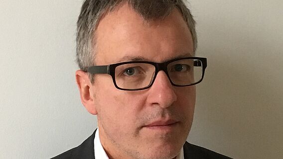 Portrait Prof. Dr. Frank Fehrenbach