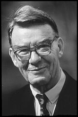 Portrait Prof. Dr. Dr. h. c. mult. Reimar Luest