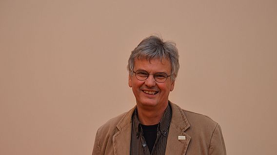 Portrait Prof. Dr. Jan Louis