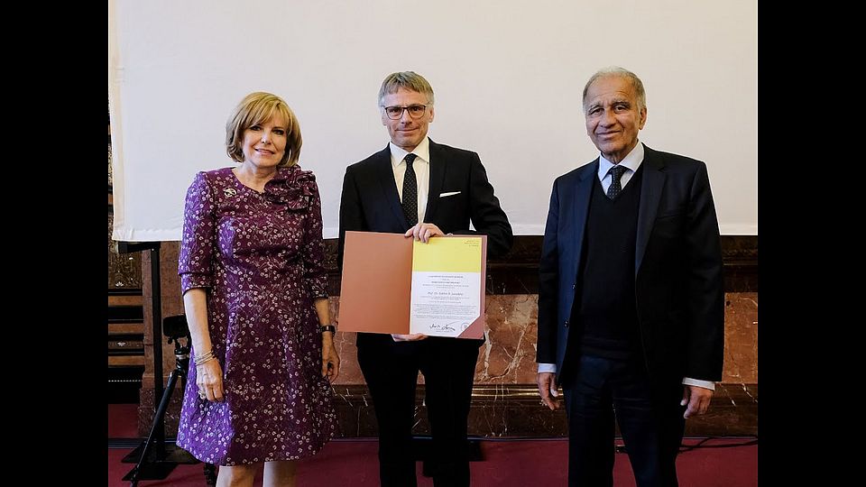 8. Hamburger Wissenschaftspreis 2023 "One Health: Preisverleihung an Fabian Leendertz