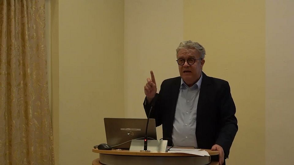 Menschenw&uuml;rde und Menschenrechte. Buddhistische Perspektiven